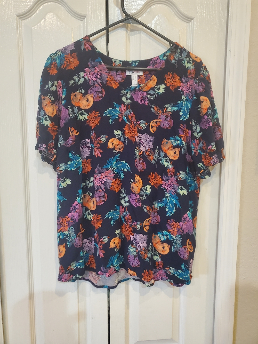 DENIM & CO.,Floral Short-Sleeve Blouse in Navy with Multicolor Print, size LARGE